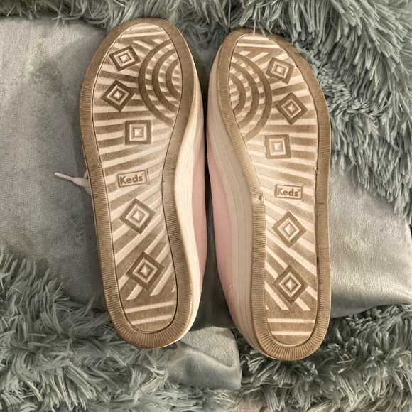 Keds Pink Sneakers with Soft Sole and Elastic Strap - Picture 5 of 6